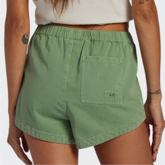 Billabong Small Shorts A/Div Safari Cloud Forest Green 100% cotton pockets NWT - Picture 5 of 10